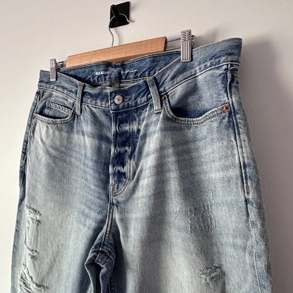 NWOT - Tall Old Navy High-Waisted Slouchy Straight Distressed Cut-Off - Picture 6 of 9